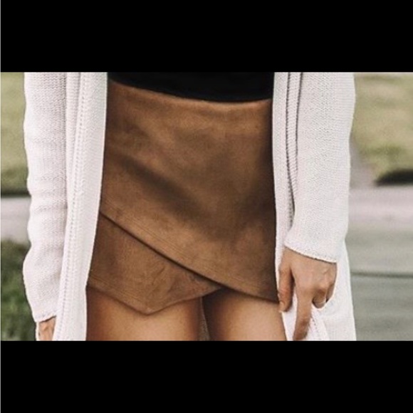 Suede mini SKORT - Picture 2 of 2
